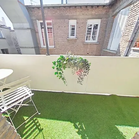 Logement Place D'erlon Hypercentre Avec Balcon Appartamento *